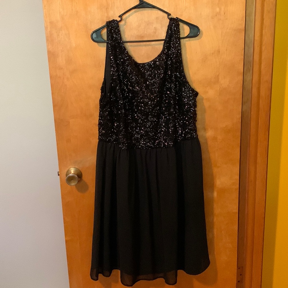 Forever 21 Black Sequin Dress Size 3XL